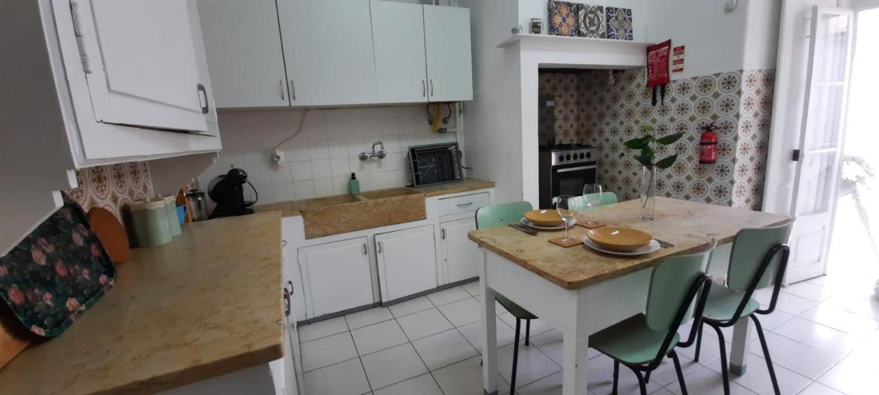Sunny Terrace Apt, Close To Downtown! 2 Bedroom Flat Lisboa Exterior foto